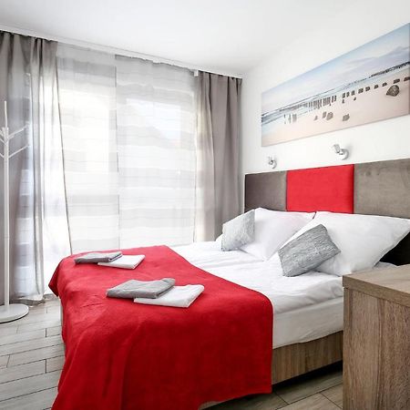 Апартаменты Apartament Red Mielno Мельно Экстерьер фото
